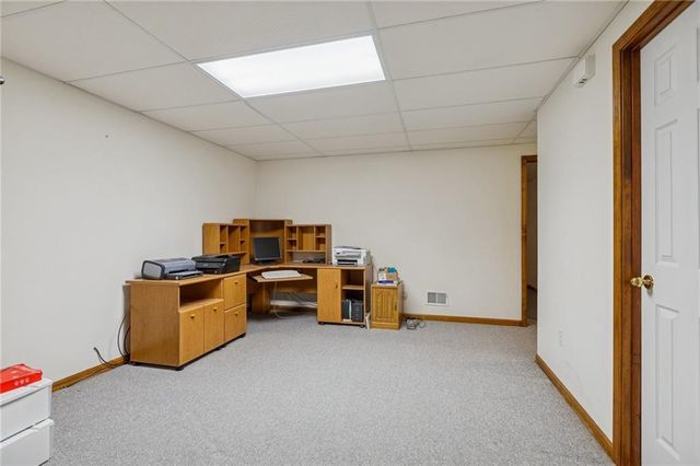 15424 Poplar Street, Basehor, KS 66007