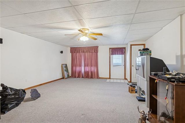 15424 Poplar Street, Basehor, KS 66007