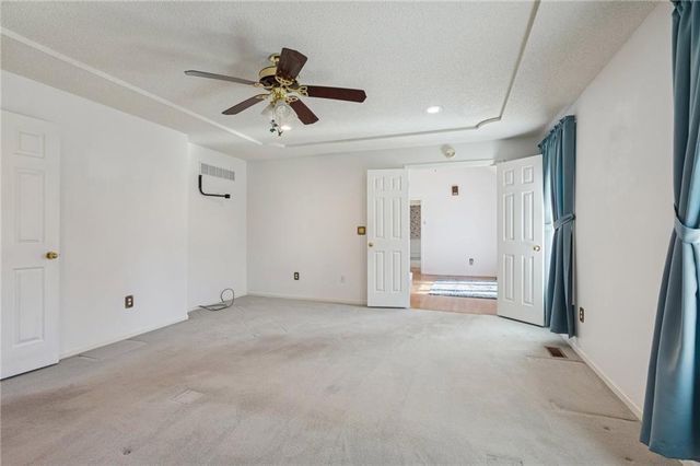 15424 Poplar Street, Basehor, KS 66007