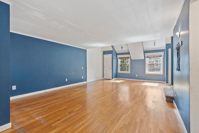 111 Brigham St 11B, Hudson, MA 01749