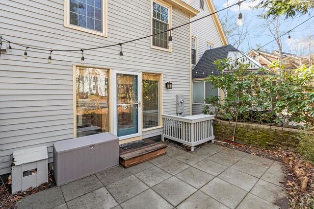 111 Brigham St 11B, Hudson, MA 01749