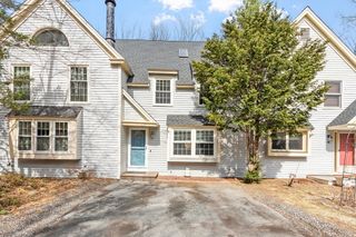 111 Brigham St 11B, Hudson, MA 01749