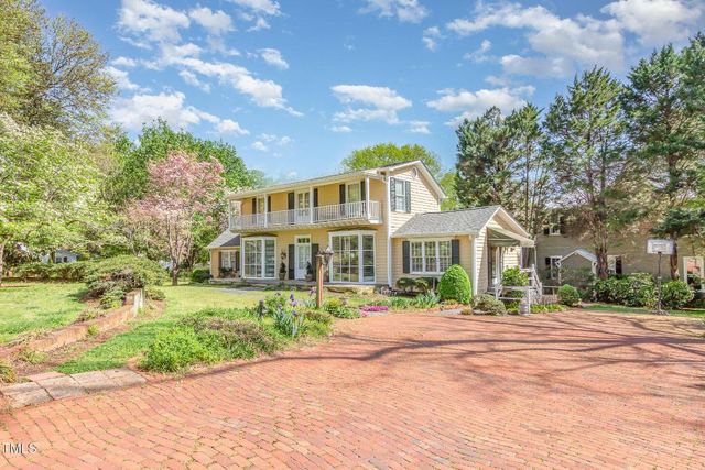 110 E Orange Street, Hillsborough, NC 27278