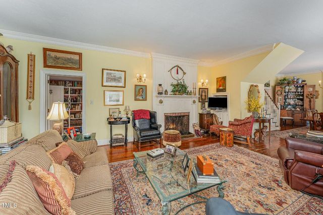 110 E Orange Street, Hillsborough, NC 27278