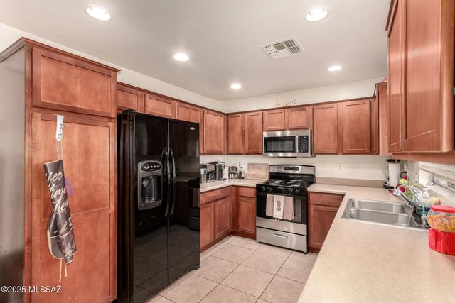 14361 S Camino Vallado, Sahuarita, AZ 85629