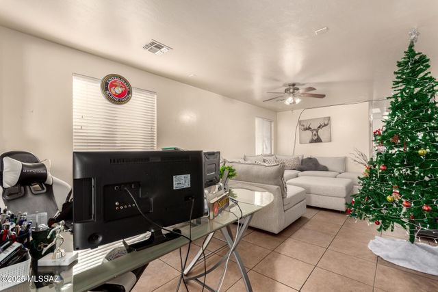 14361 S Camino Vallado, Sahuarita, AZ 85629