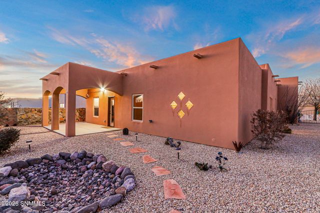 4192 La Purisima Drive, Las Cruces, NM 88011