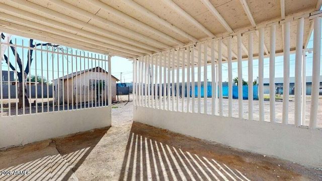 2214 N 24th Place, Phoenix, AZ 85008