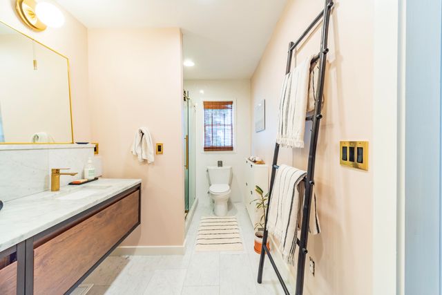 77 Nunan Street, Charleston, SC 29403