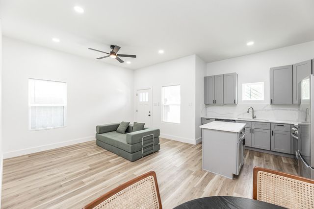9727 Stedman Street, Houston, TX 77029