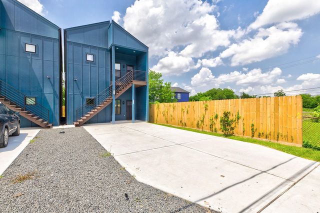 9727 Stedman Street, Houston, TX 77029