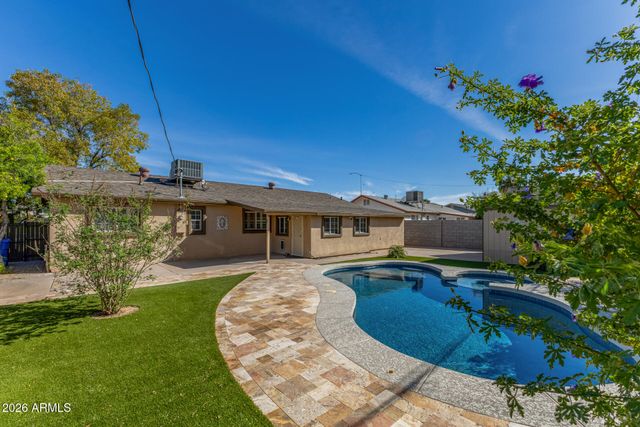 1743 W 6TH Street, Mesa, AZ 85201