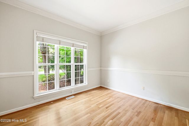 6006 Forest Creek Circle, Wilmington, NC 28403