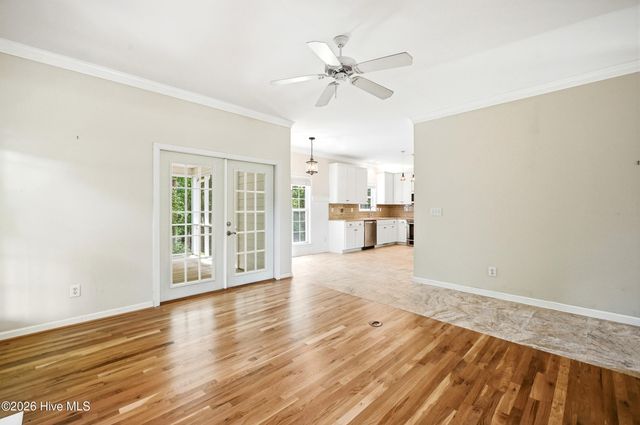 6006 Forest Creek Circle, Wilmington, NC 28403