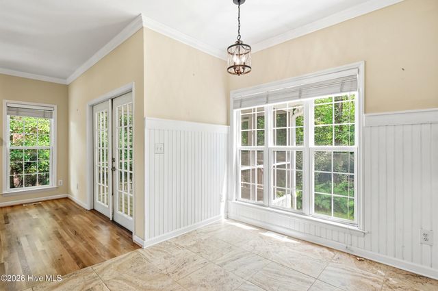 6006 Forest Creek Circle, Wilmington, NC 28403