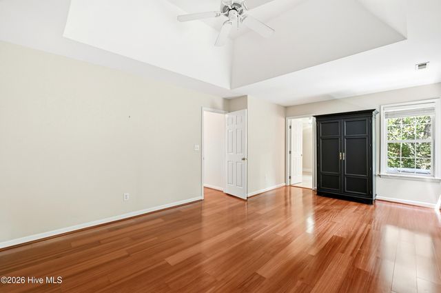6006 Forest Creek Circle, Wilmington, NC 28403
