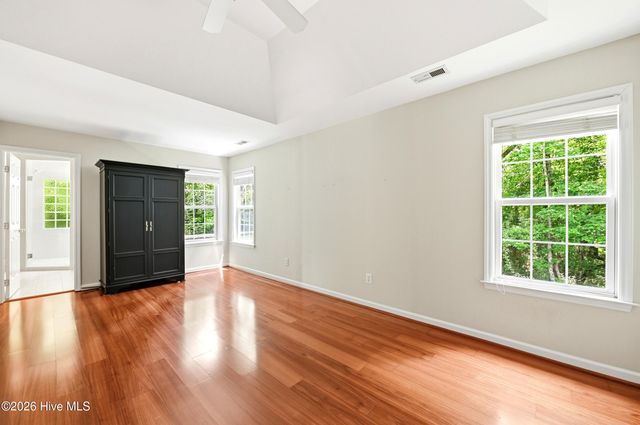 6006 Forest Creek Circle, Wilmington, NC 28403
