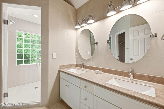 6006 Forest Creek Circle, Wilmington, NC 28403