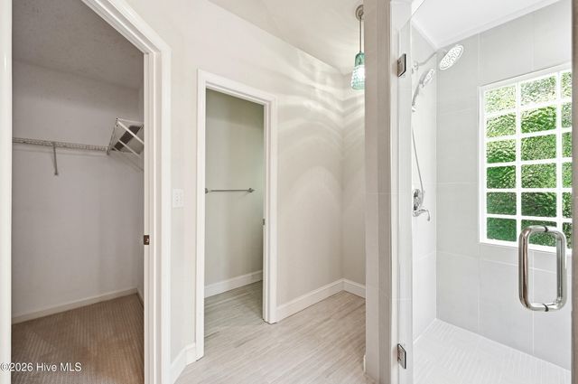 6006 Forest Creek Circle, Wilmington, NC 28403