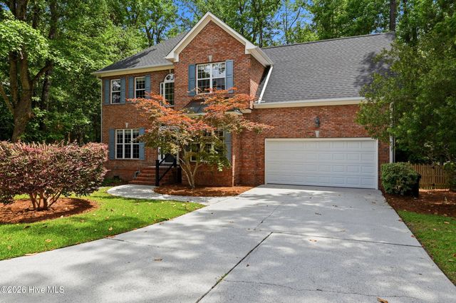 6006 Forest Creek Circle, Wilmington, NC 28403