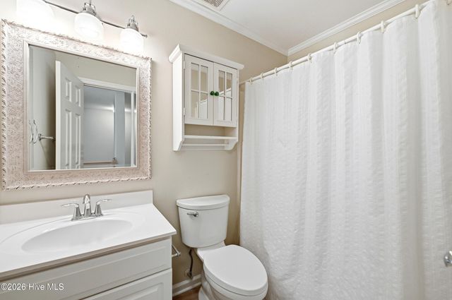 6006 Forest Creek Circle, Wilmington, NC 28403