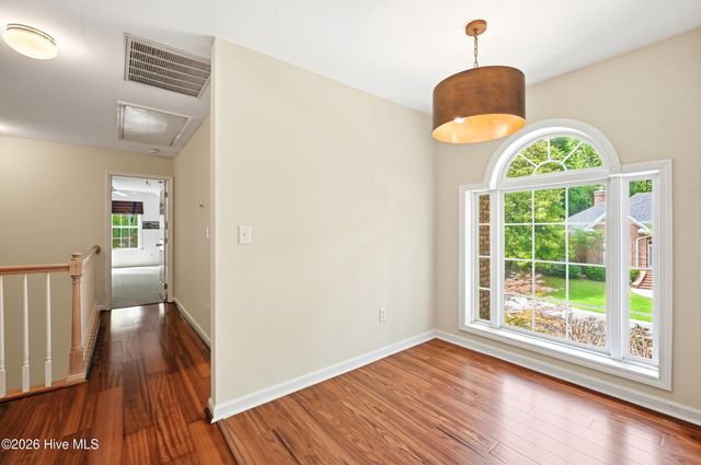 6006 Forest Creek Circle, Wilmington, NC 28403