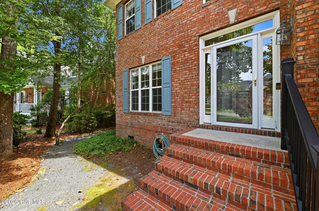 6006 Forest Creek Circle, Wilmington, NC 28403