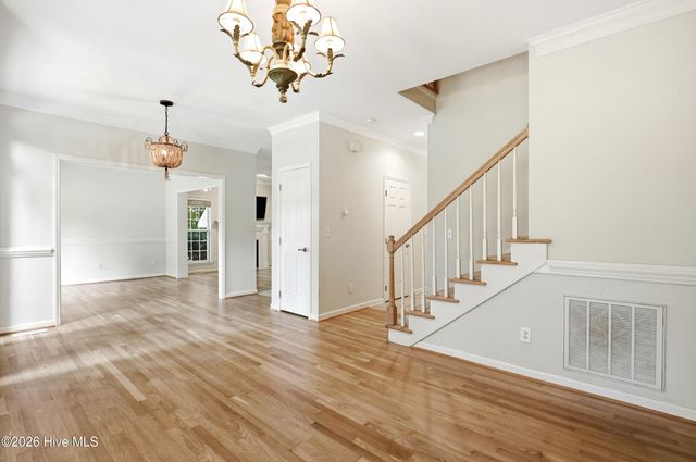 6006 Forest Creek Circle, Wilmington, NC 28403
