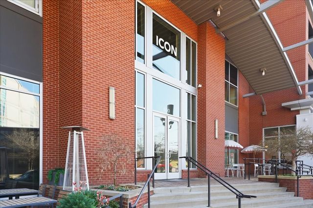 600 12th Ave S Apt 640, Nashville, TN 37203