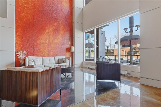 600 12th Ave S Apt 640, Nashville, TN 37203