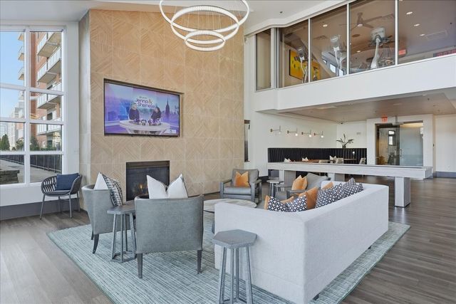 600 12th Ave S Apt 640, Nashville, TN 37203