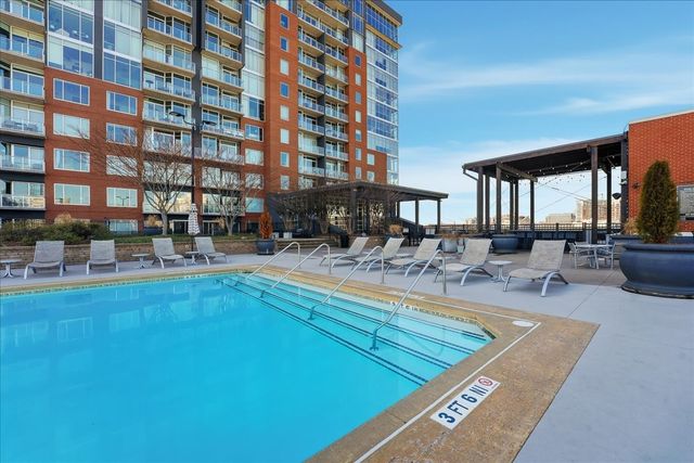 600 12th Ave S Apt 640, Nashville, TN 37203