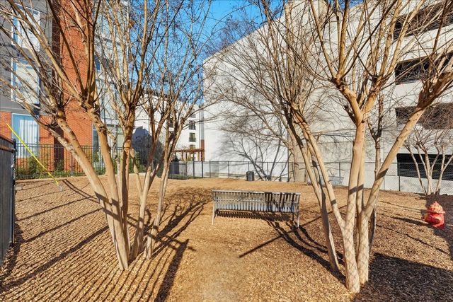 600 12th Ave S Apt 640, Nashville, TN 37203