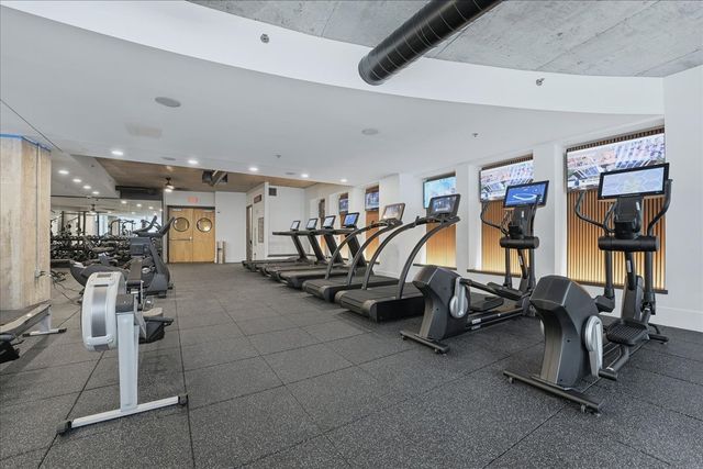 600 12th Ave S Apt 640, Nashville, TN 37203