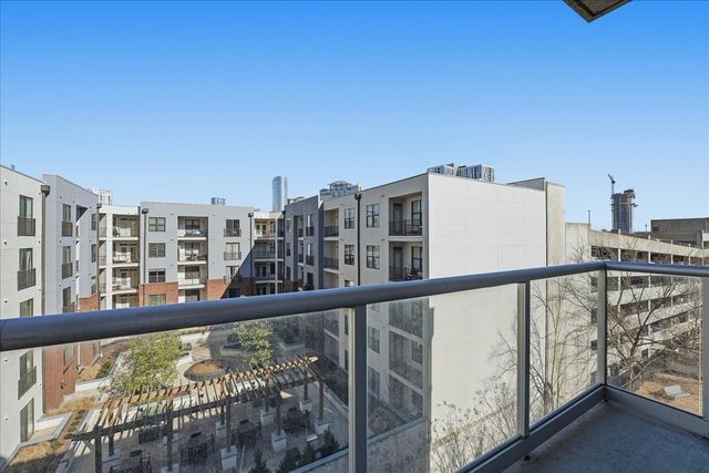 600 12th Ave S Apt 640, Nashville, TN 37203