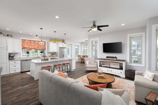 12 Great Loop, Ottawa, IL 61350