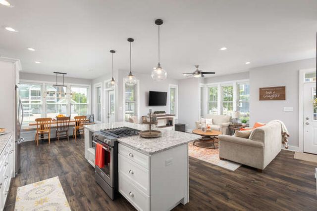 12 Great Loop, Ottawa, IL 61350