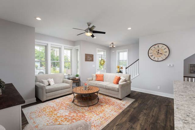 12 Great Loop, Ottawa, IL 61350