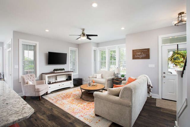 12 Great Loop, Ottawa, IL 61350