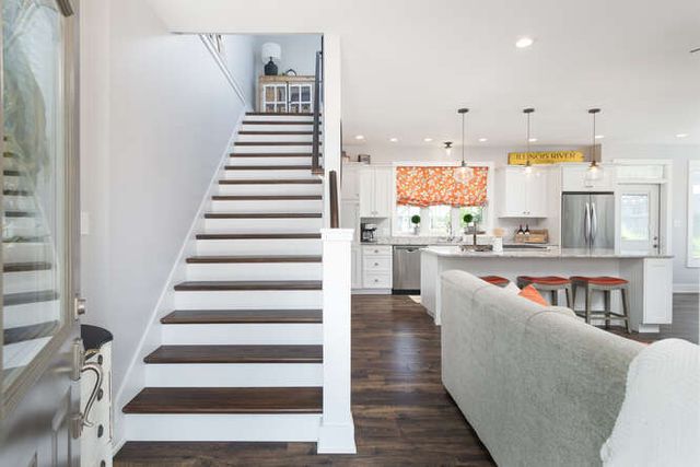 12 Great Loop, Ottawa, IL 61350