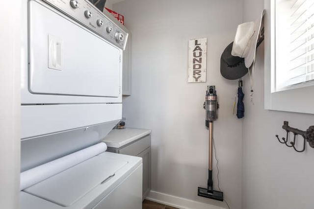 12 Great Loop, Ottawa, IL 61350