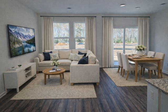 8867 Salamander Road 15, North Charleston, SC 29406