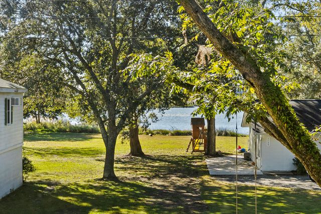 1138 Cottage Road, Charleston, SC 29412