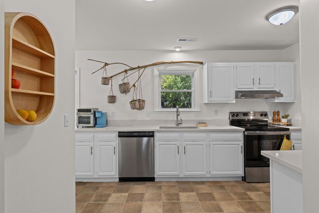 1138 Cottage Road, Charleston, SC 29412