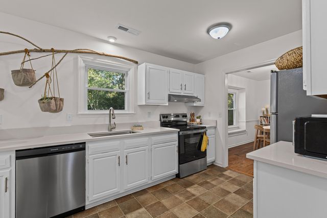 1138 Cottage Road, Charleston, SC 29412