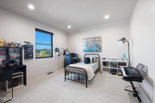 2992 W LUMBER LN, Coeur D'alene, ID 83814
