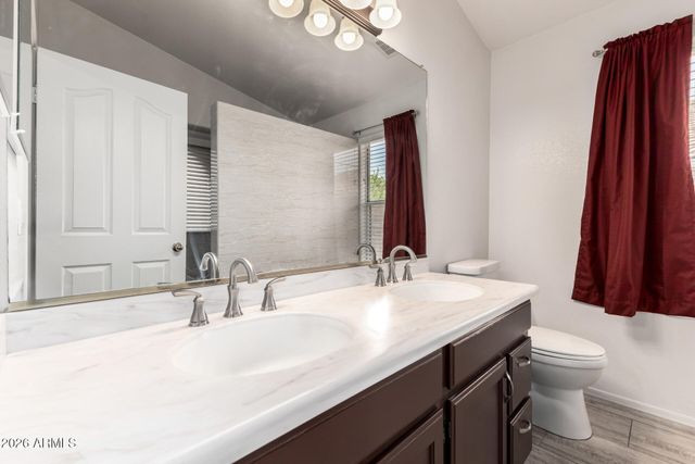 446 W MENDOZA Circle, Mesa, AZ 85210