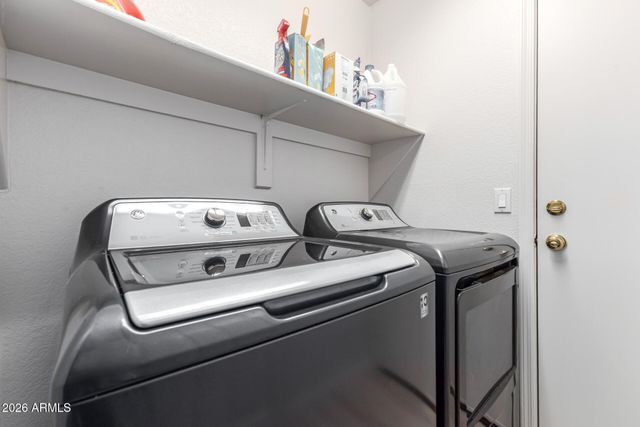 446 W MENDOZA Circle, Mesa, AZ 85210