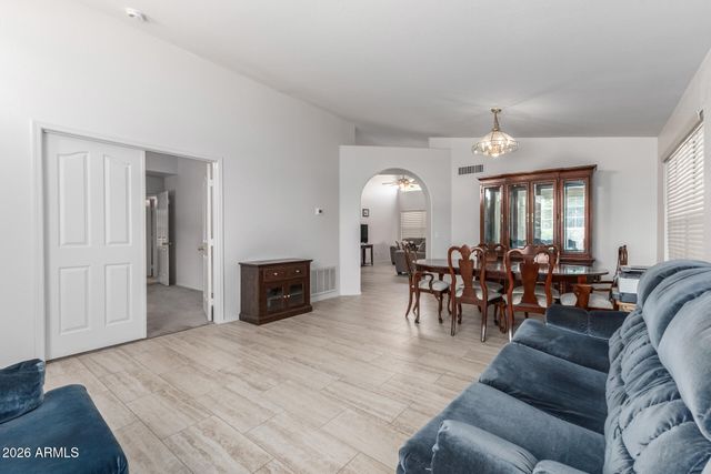 446 W MENDOZA Circle, Mesa, AZ 85210