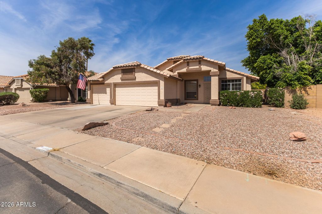 446 W MENDOZA Circle, Mesa, AZ 85210